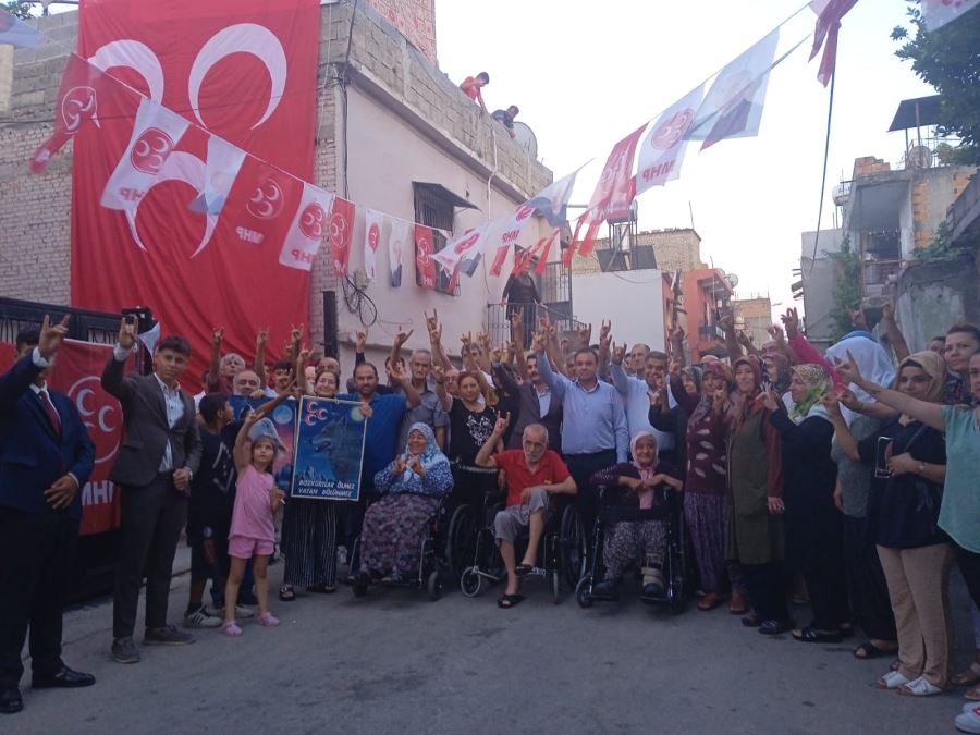 MHP YÜREĞİR İLÇE TEŞKİLATI’NIN EV TOPLANTILARI SOKAKLARA TAŞTI