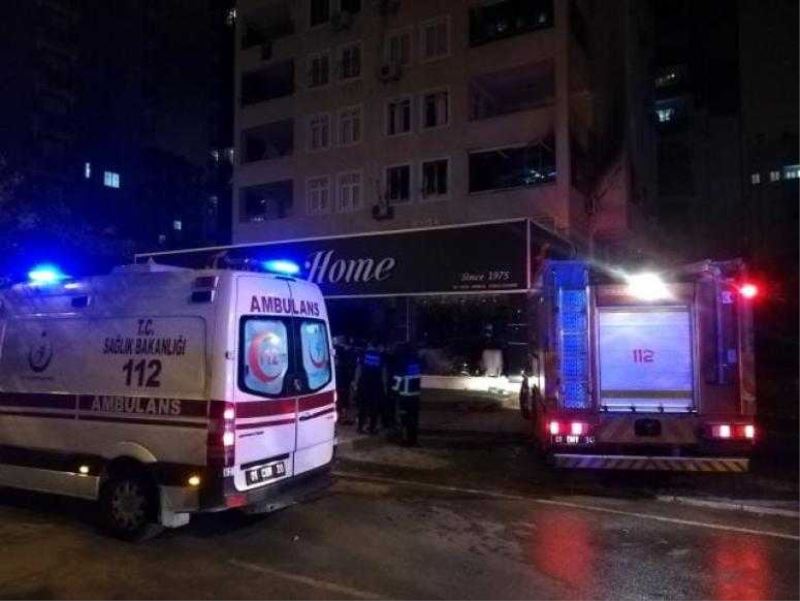 Evde çıkan yangında 1 kişi öldü, 3 kişi yaralandı