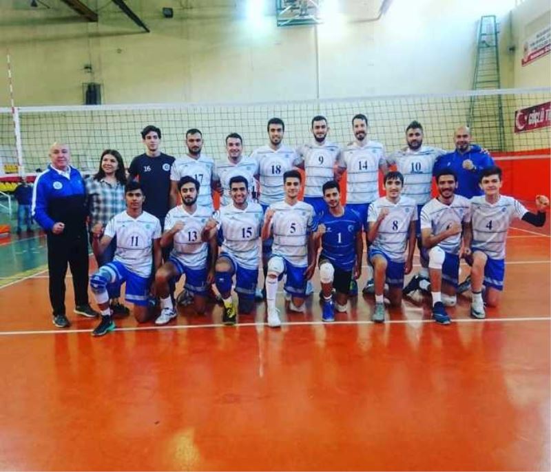  Seyhan Erkek Voleybolcular galibiyetle başladı