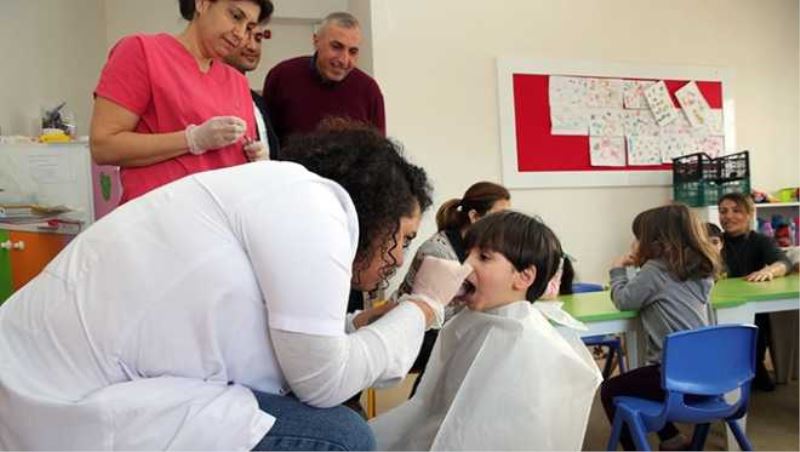 Seyhandan minik çocuklara ağız bakımı...